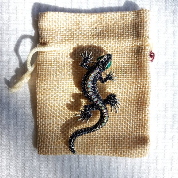 Black Lizard Rhinestone Pin Broach - Picture 2 of 3